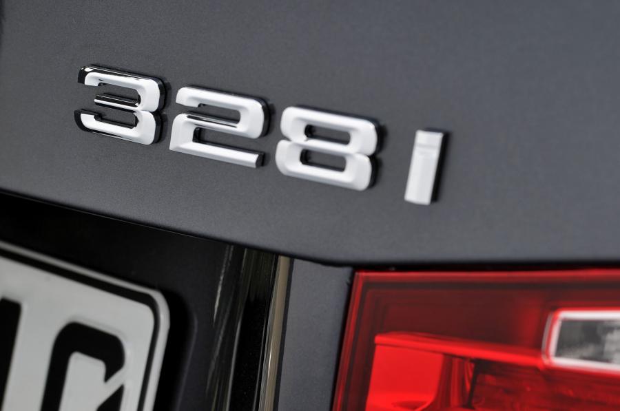  BMW 328i Touring Luxury 2012 года  (фото 81 из 200)